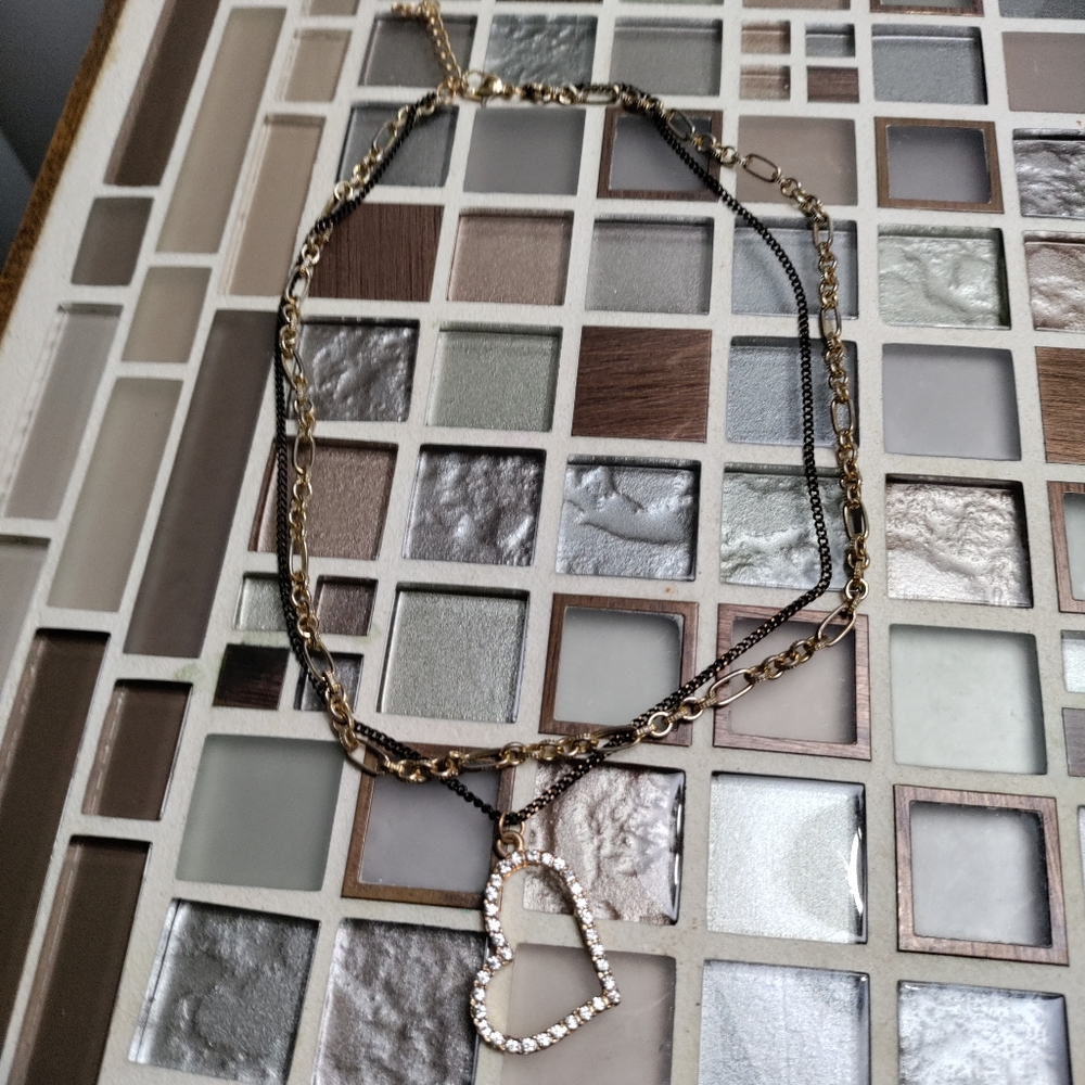 Vintage Heart Choker necklace